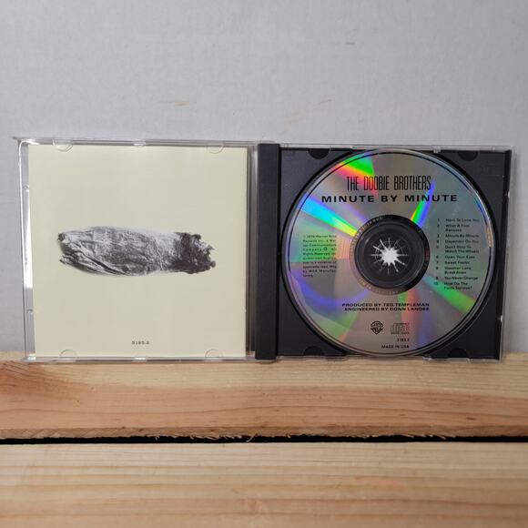 CD The Doobie Brothers - Minute By Minute - Picture 2 of 4